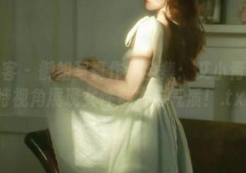 青豆客 – 御姐写真作品全集：艾小青以独特视角展现女性魅力与气质！.txt