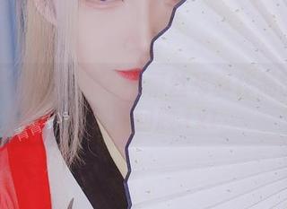 完美结合：青青子Js蕾丝写真作品的全集展示与回顾.txt