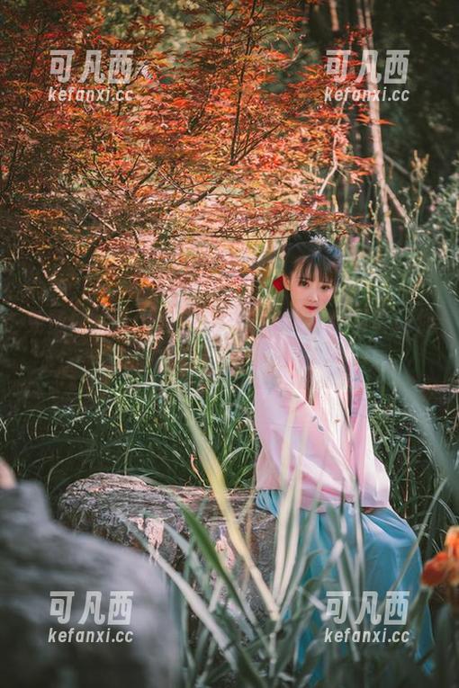 免费体验面饼仙儿的图集，代女仆写真让你沉浸在唯美视觉中！.txt