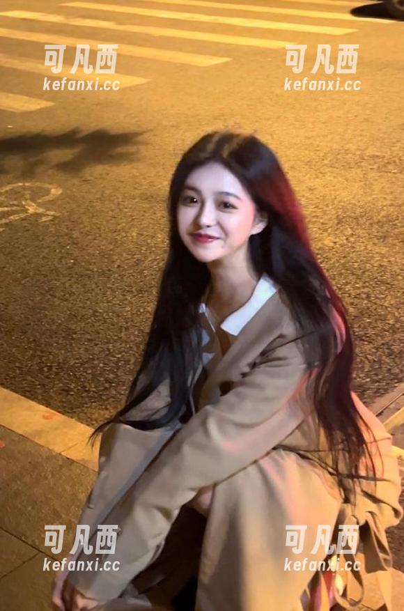 微密圈 - 高清图库：鱼神鱼今天演绎的辣女形象，你绝对不能错过.txt